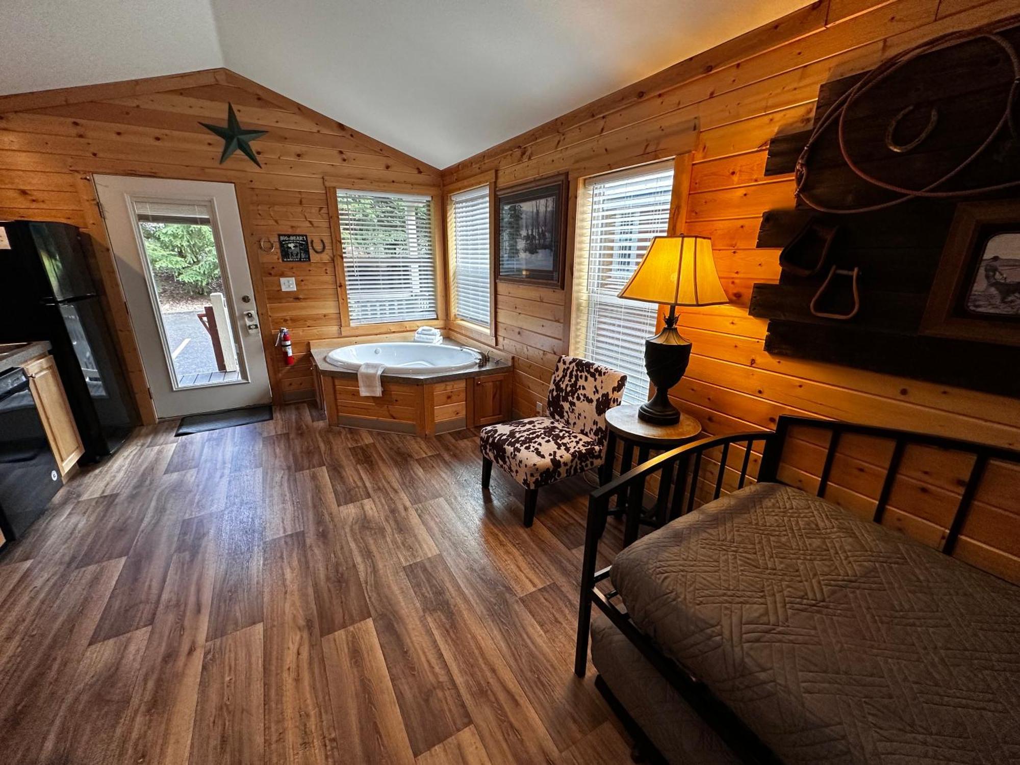 Packwood Lodge & Cabins Exterior photo