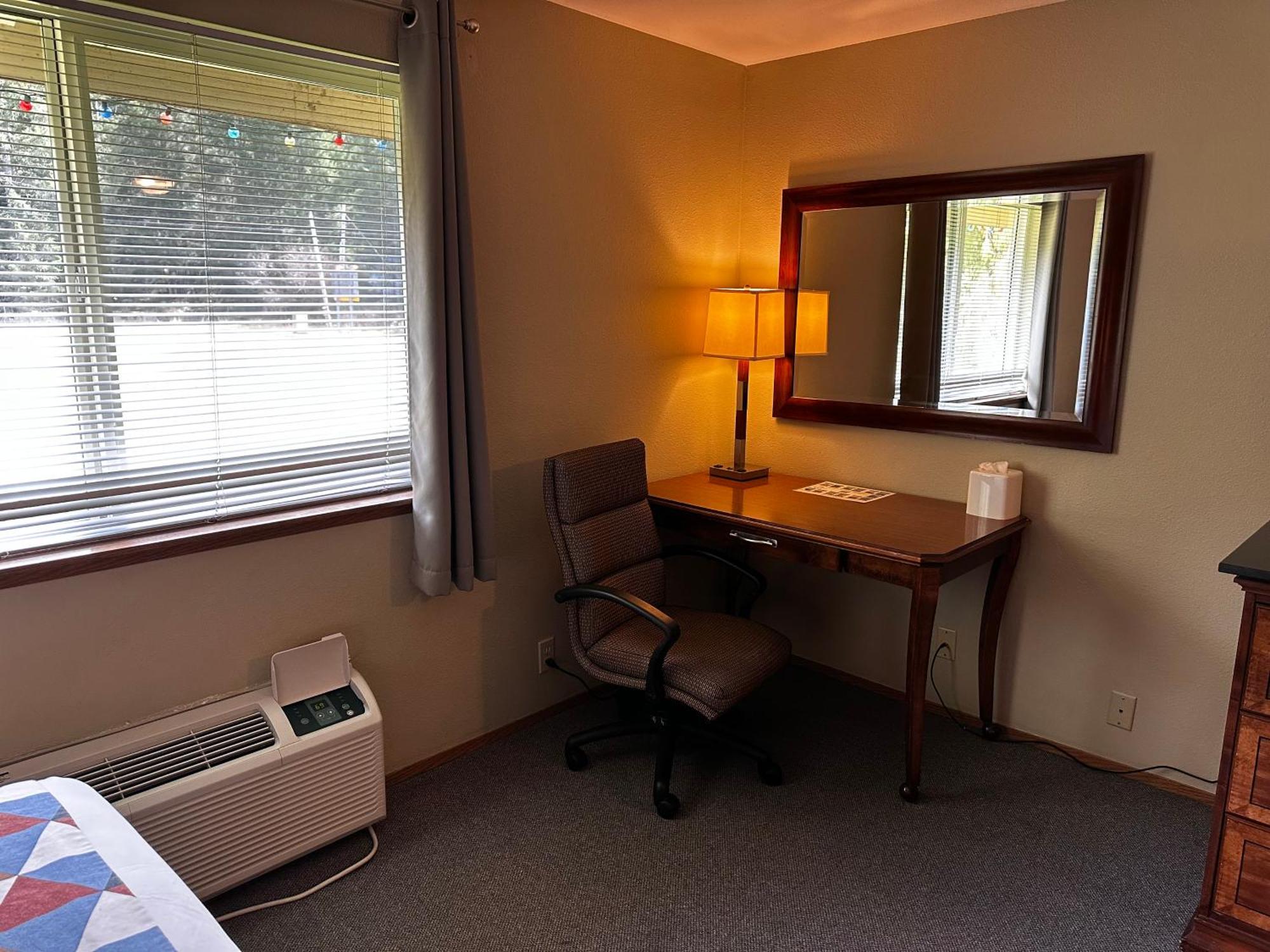 Packwood Lodge & Cabins Room photo